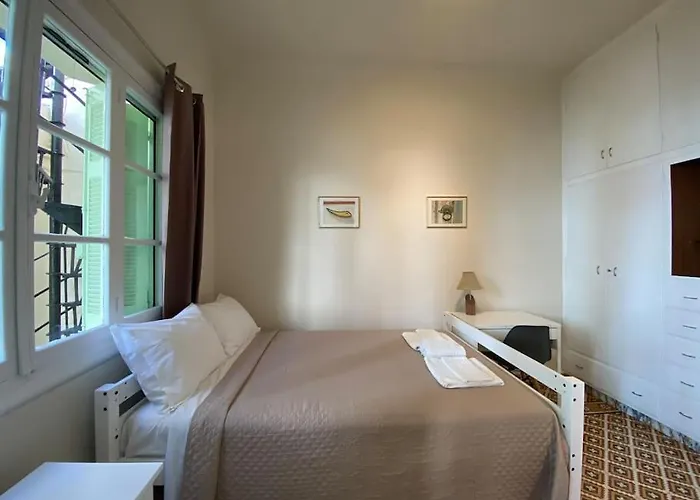 Central Apartment With Private Rooftop Terrace